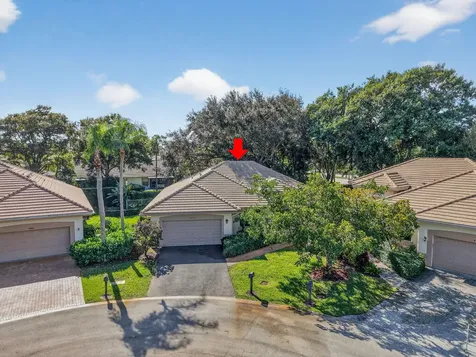 4970 Pine Tree Drive Boynton Beach FL 33436