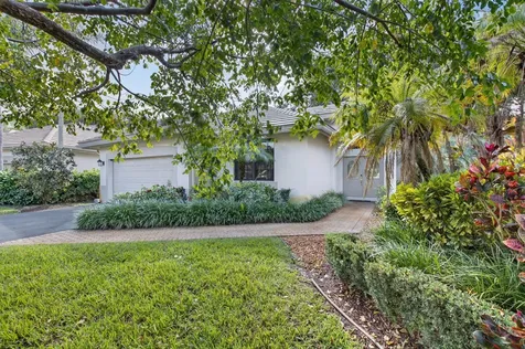 4970 Pine Tree Drive Boynton Beach FL 33436