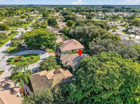 4970 Pine Tree Drive Boynton Beach FL 33436