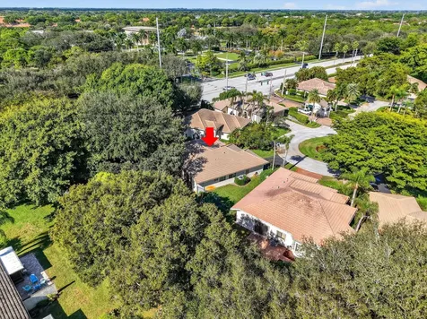 4970 Pine Tree Drive Boynton Beach FL 33436