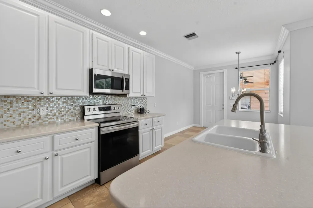 2625 E Community Drive Jupiter FL 33458