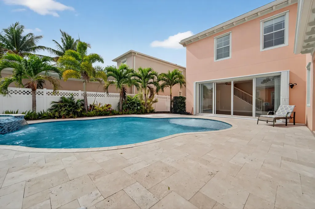 2625 E Community Drive Jupiter FL 33458
