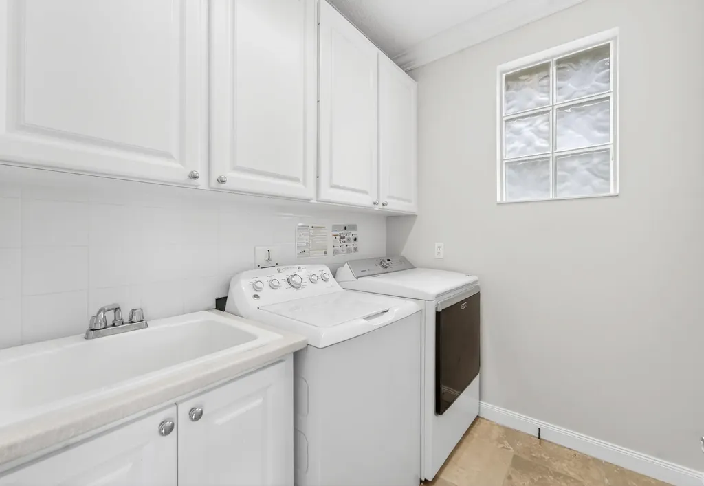 2625 E Community Drive Jupiter FL 33458