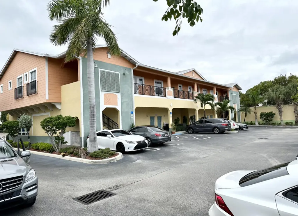 325 NE 2nd Avenue Delray Beach FL 33444