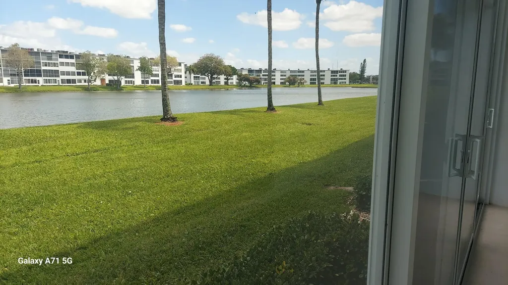 1072 Yarmouth D Boca Raton FL 33434