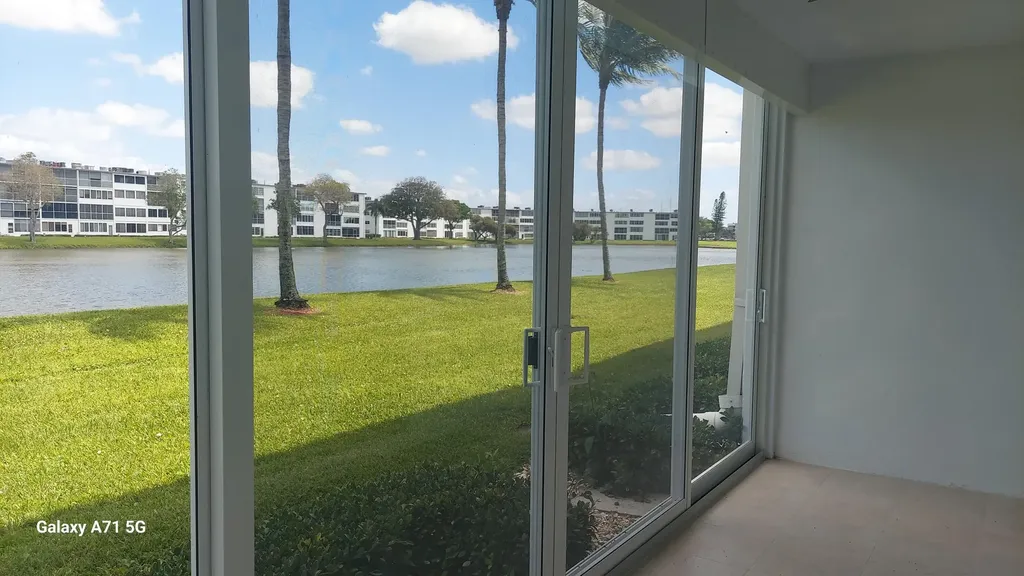 1072 Yarmouth D Boca Raton FL 33434