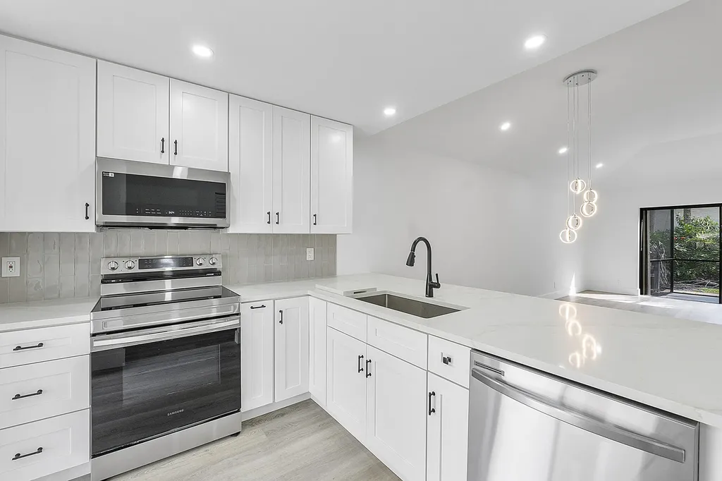 3127 Kingswood Terrace Boca Raton FL 33431