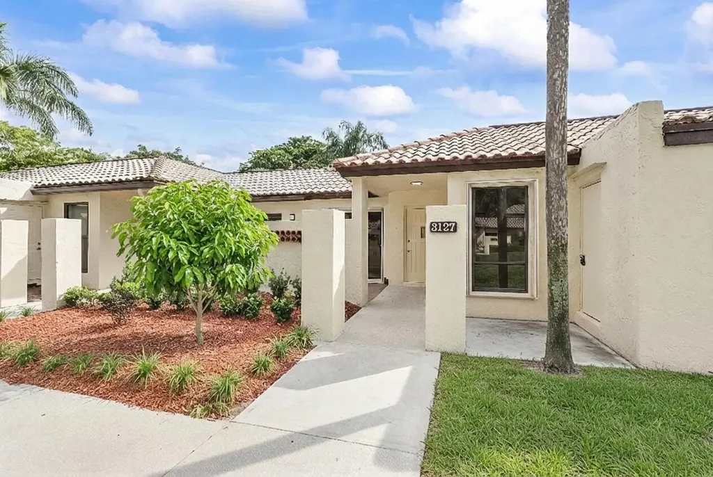 3127 Kingswood Terrace Boca Raton FL 33431