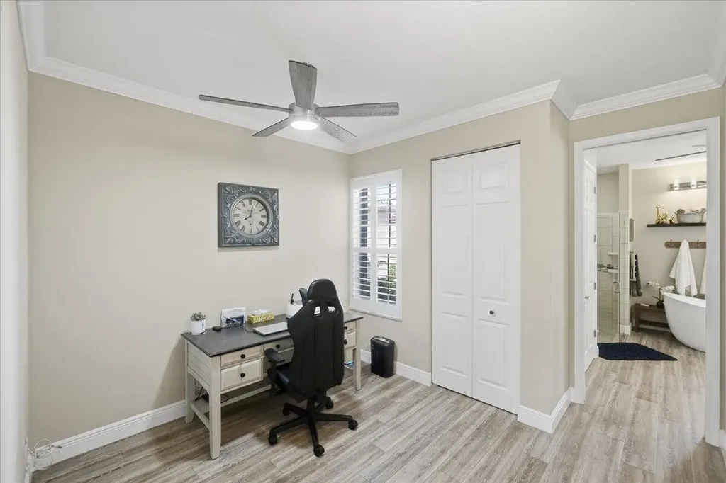 499 NW Blue Lake Drive Port St Lucie FL 34986
