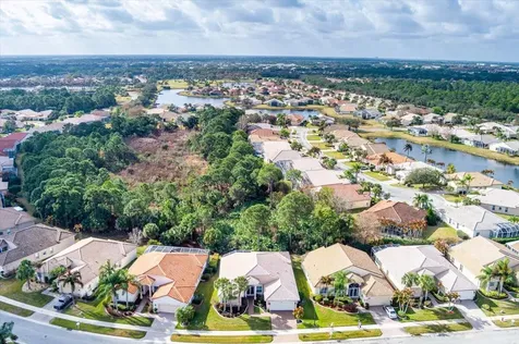 499 NW Blue Lake Drive Port St Lucie FL 34986