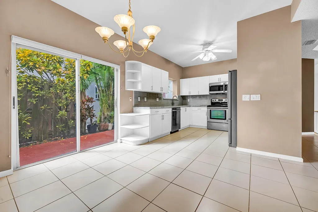 11571 Briarwood Circle Boynton Beach FL 33437
