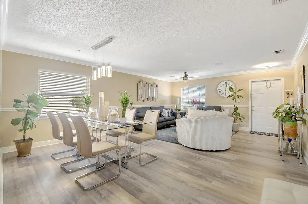 6755 Rainwood Cove Lane Lake Worth FL 33463