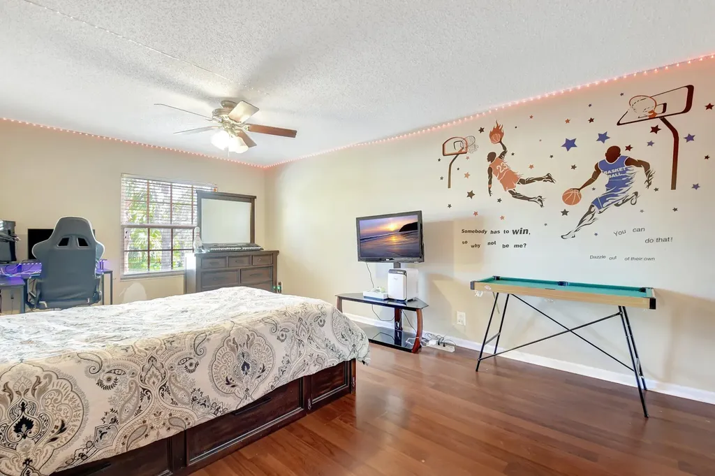 6755 Rainwood Cove Lane Lake Worth FL 33463