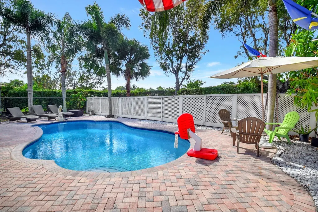 6755 Rainwood Cove Lane Lake Worth FL 33463
