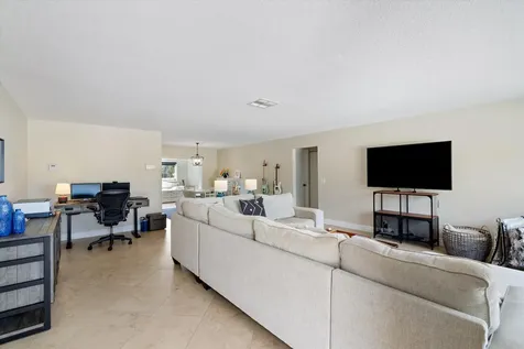 6348 Whispering Wind Way Delray Beach FL 33484