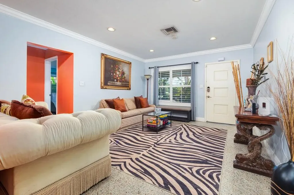 145 SE 3rd Avenue Boynton Beach FL 33435