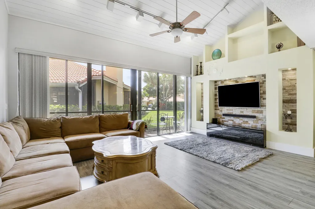 127 Old Meadow Way Palm Beach Gardens FL 33418