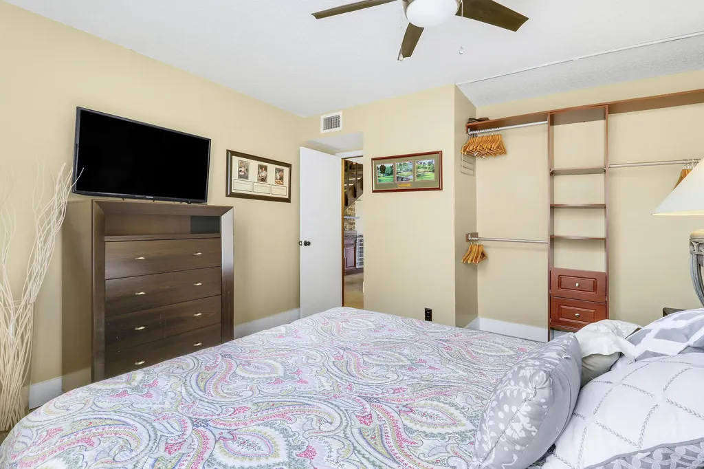 127 Old Meadow Way Palm Beach Gardens FL 33418