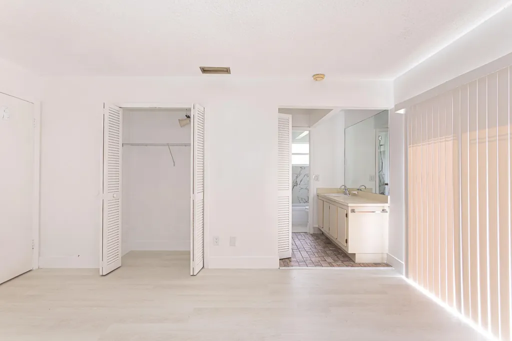 202 Sparrow Drive Royal Palm Beach FL 33411
