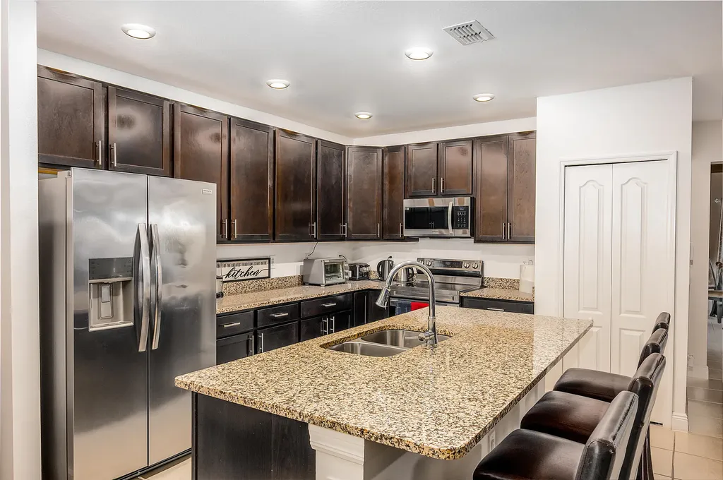 1557 SW Medley Lane SW Port St Lucie FL 34953
