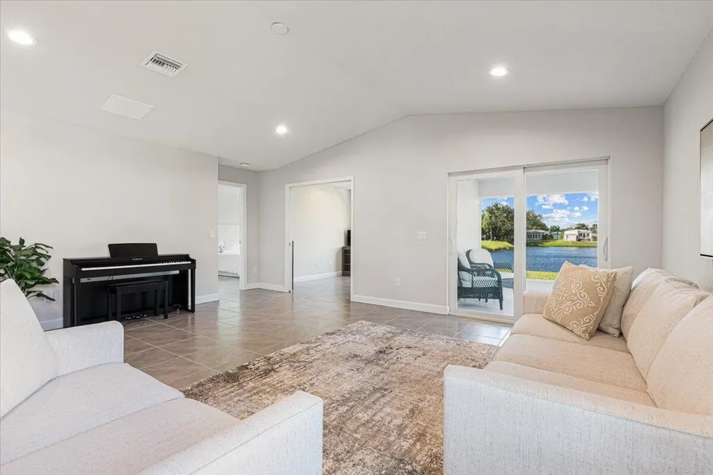 10 Juan Carlos Lane Port St Lucie FL 34952