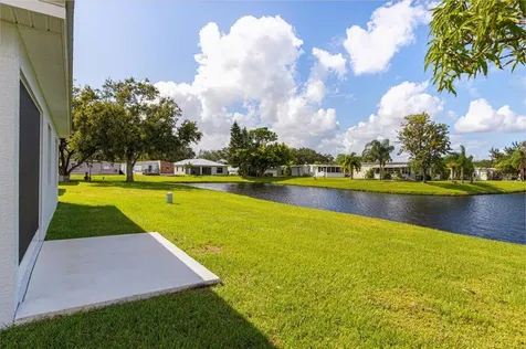 10 Juan Carlos Lane Port St Lucie FL 34952
