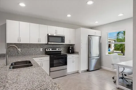 10 Juan Carlos Lane Port St Lucie FL 34952
