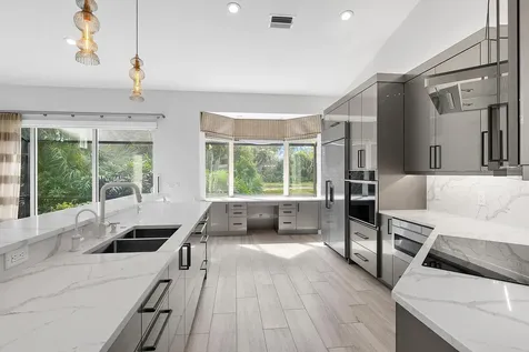 8110 Sandpiper Way West Palm Beach FL 33412