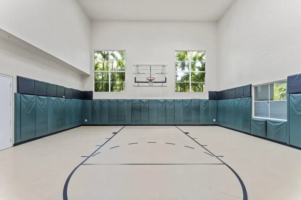 1660 Renaissance Commons Boulevard Boynton Beach FL 33426
