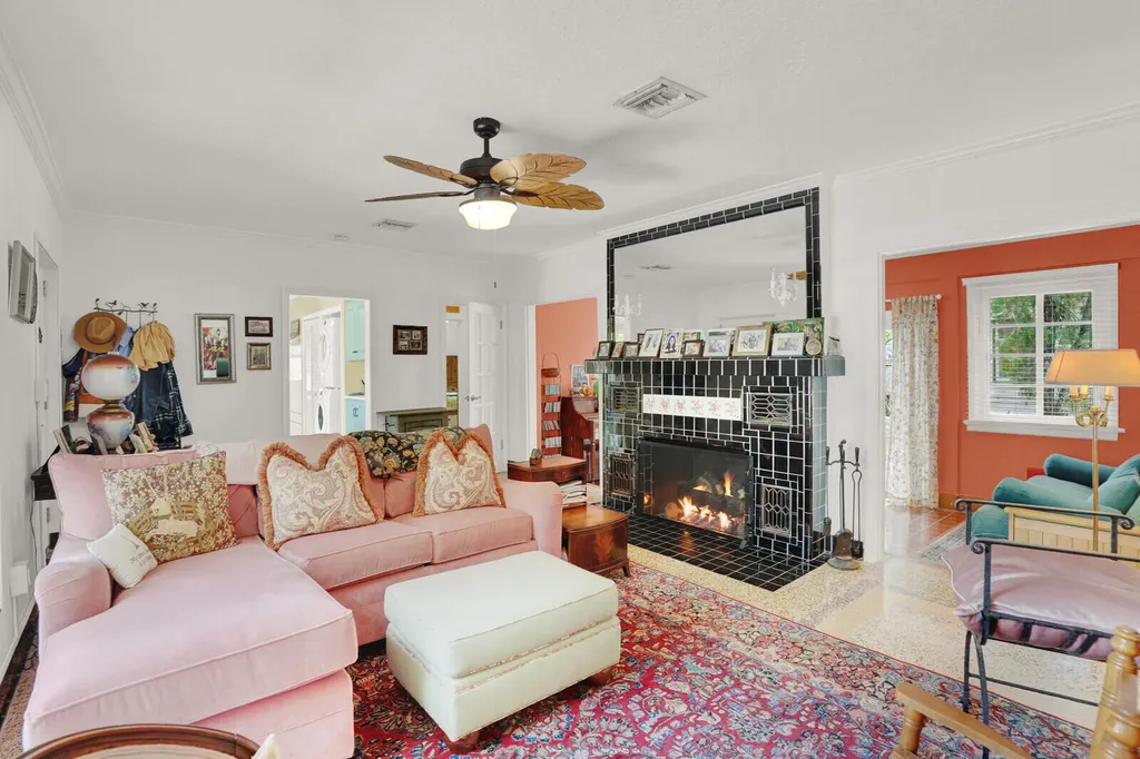 417 N 12th Avenue N Lake Worth FL 33460