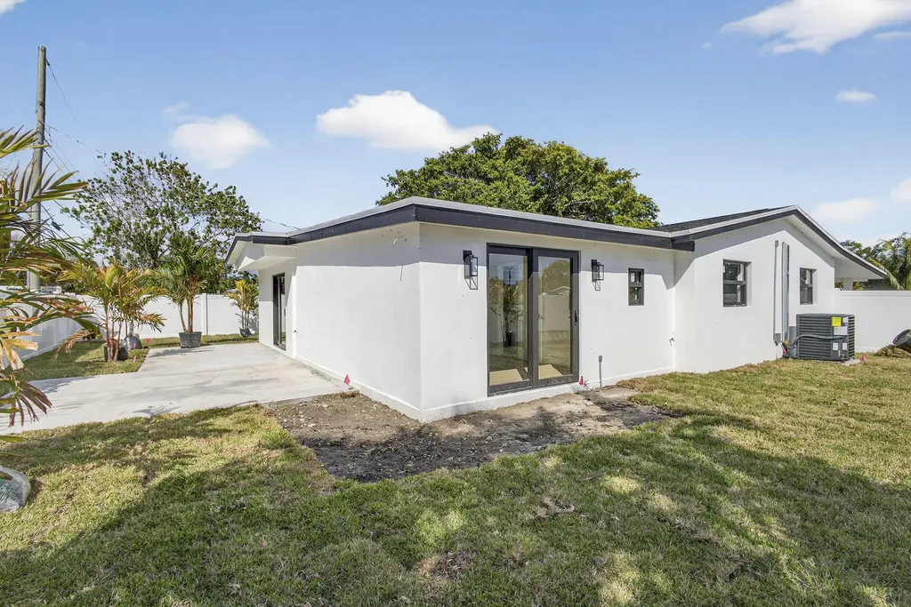 451 Dionne Drive West Palm Beach FL 33406