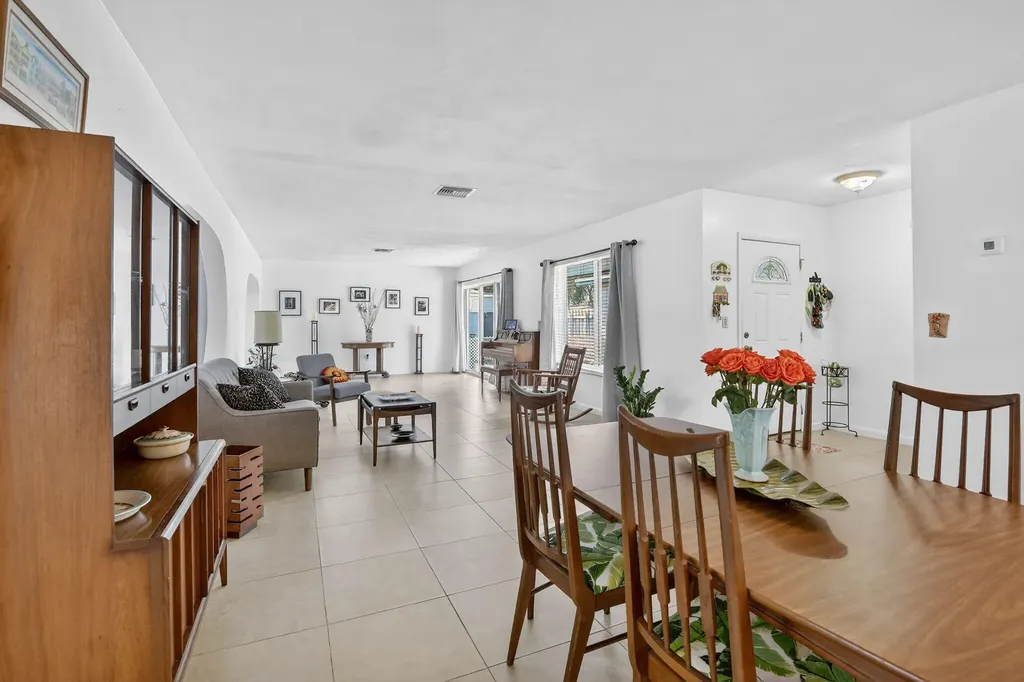 882 Azalea Court Plantation FL 33317