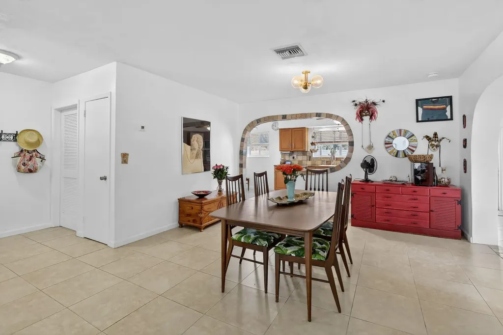 882 Azalea Court Plantation FL 33317