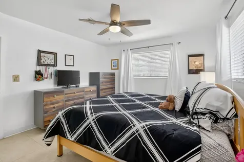 882 Azalea Court Plantation FL 33317