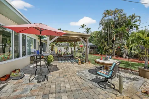 882 Azalea Court Plantation FL 33317