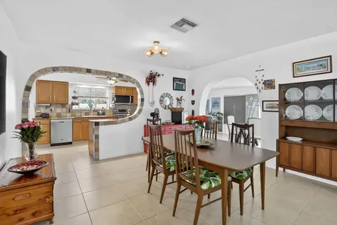 882 Azalea Court Plantation FL 33317