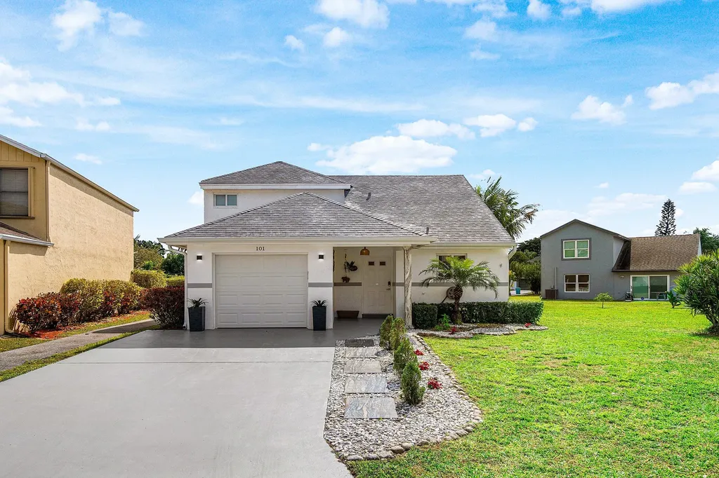 101 Azalea Circle Boynton Beach FL 33436