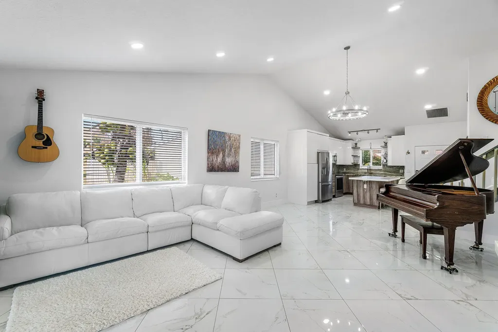 101 Azalea Circle Boynton Beach FL 33436