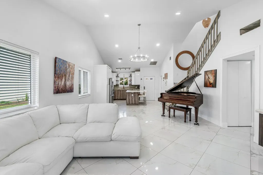 101 Azalea Circle Boynton Beach FL 33436