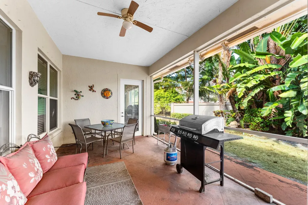 6529 Jog Estates Lane Boynton Beach FL 33437