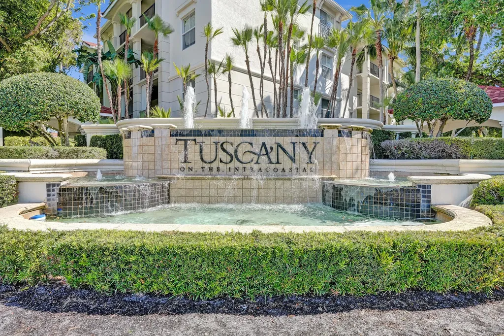 2113 Tuscany Way Boynton Beach FL 33435