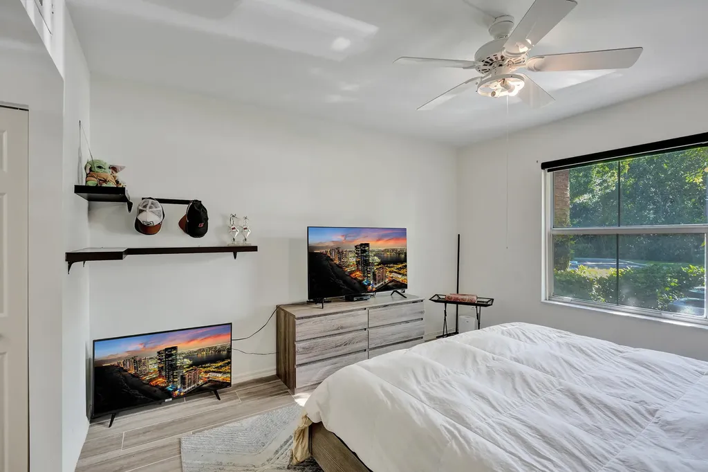 2113 Tuscany Way Boynton Beach FL 33435