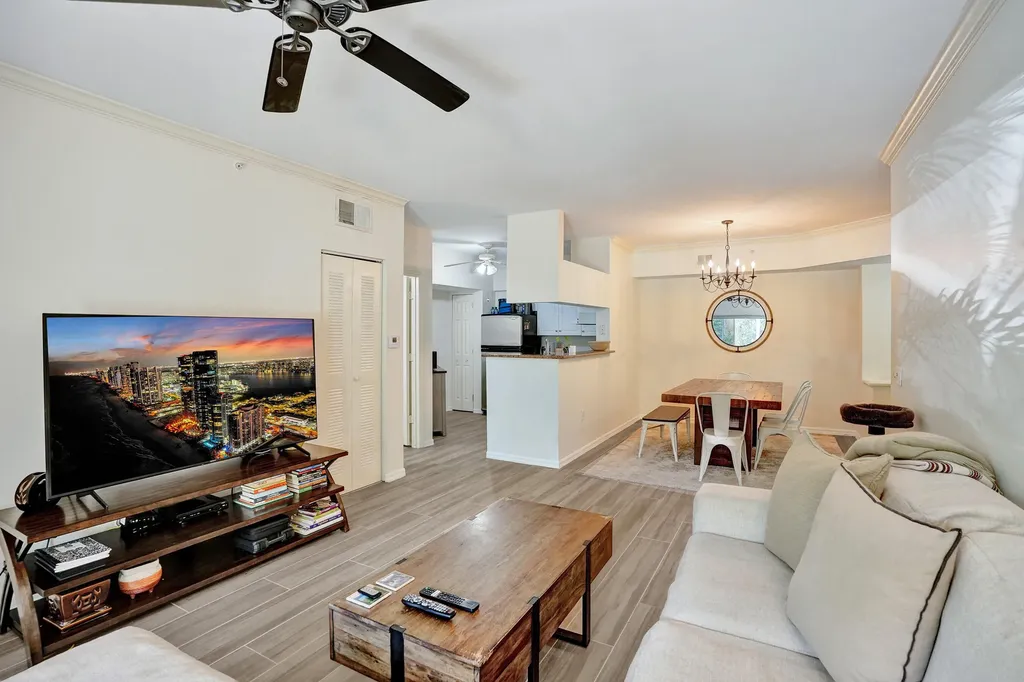 2113 Tuscany Way Boynton Beach FL 33435