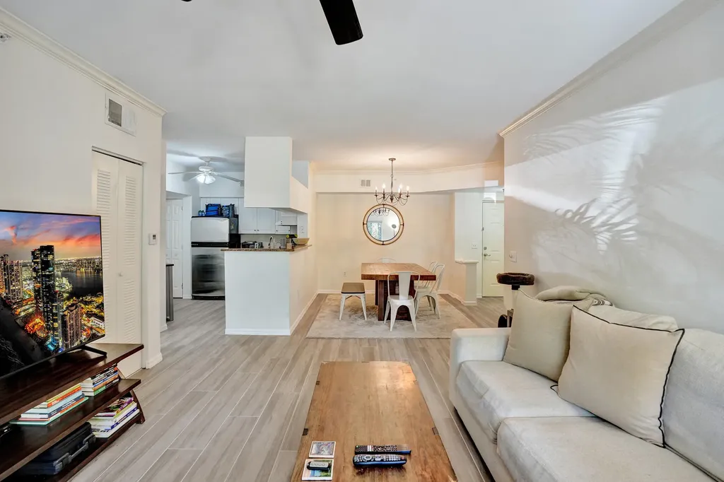 2113 Tuscany Way Boynton Beach FL 33435