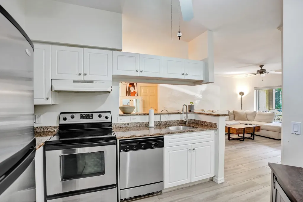 2113 Tuscany Way Boynton Beach FL 33435