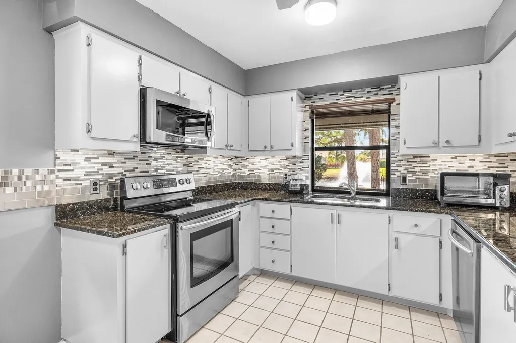 6166 Brandon Street Palm Beach Gardens FL 33418