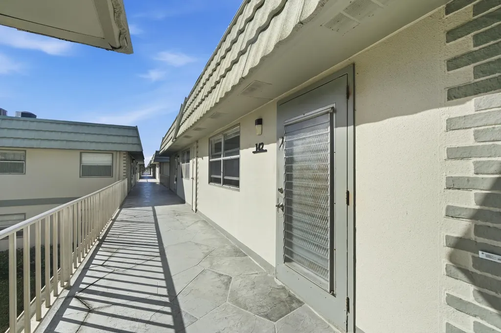 142 Monaco C Delray Beach FL 33446