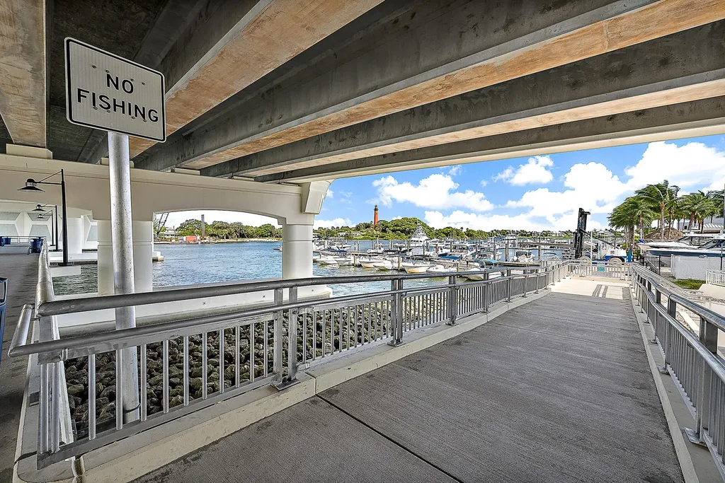 1000 N Us Highway 1 Jupiter FL 33477