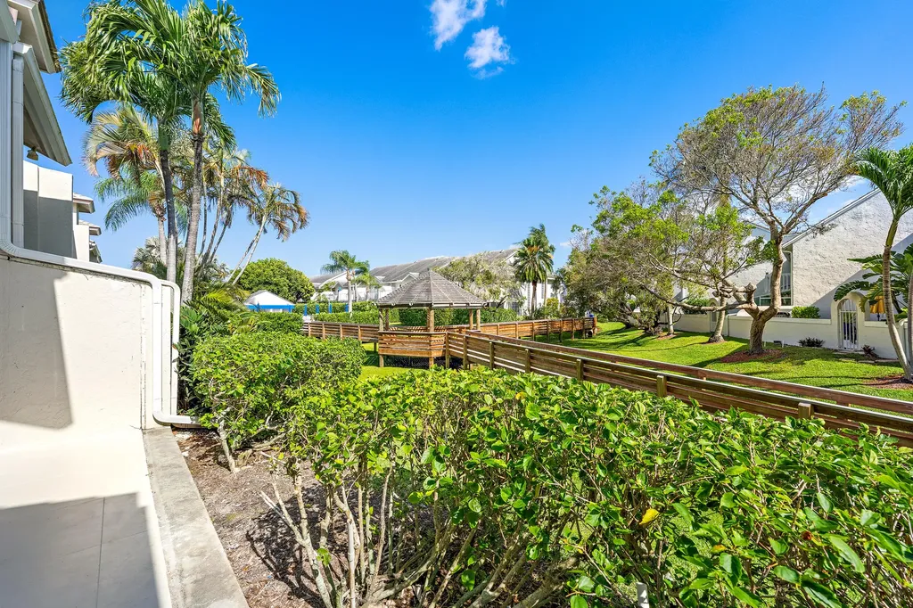 1000 N Us Highway 1 Jupiter FL 33477