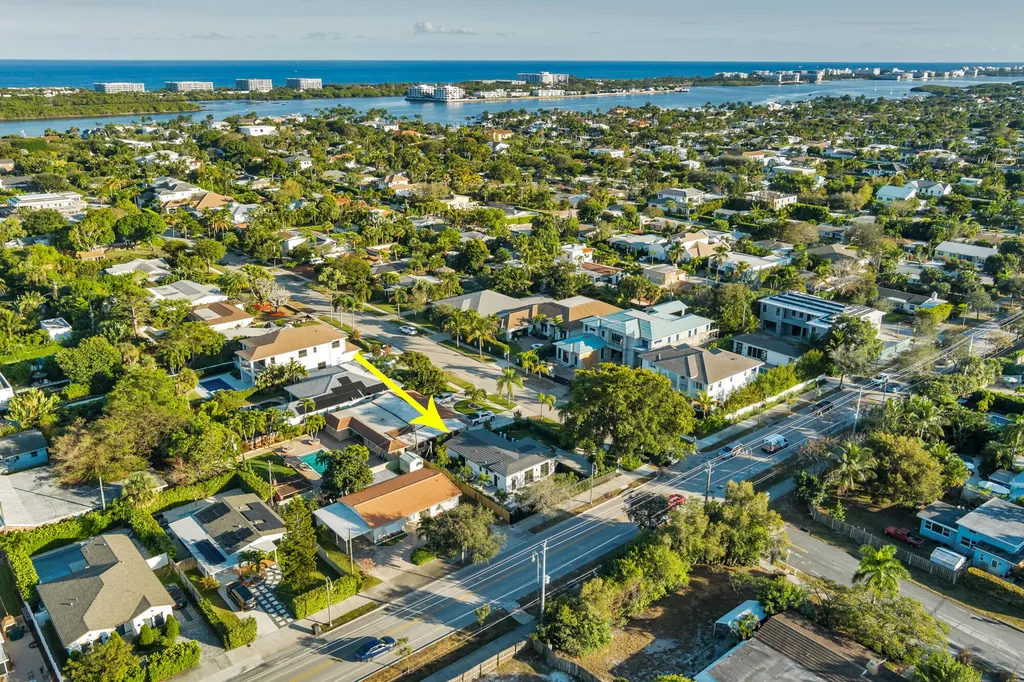 263 Alhambra Place West Palm Beach FL 33405